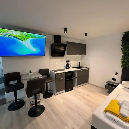 Luxe Adriatic Apartment Split Exterior photo